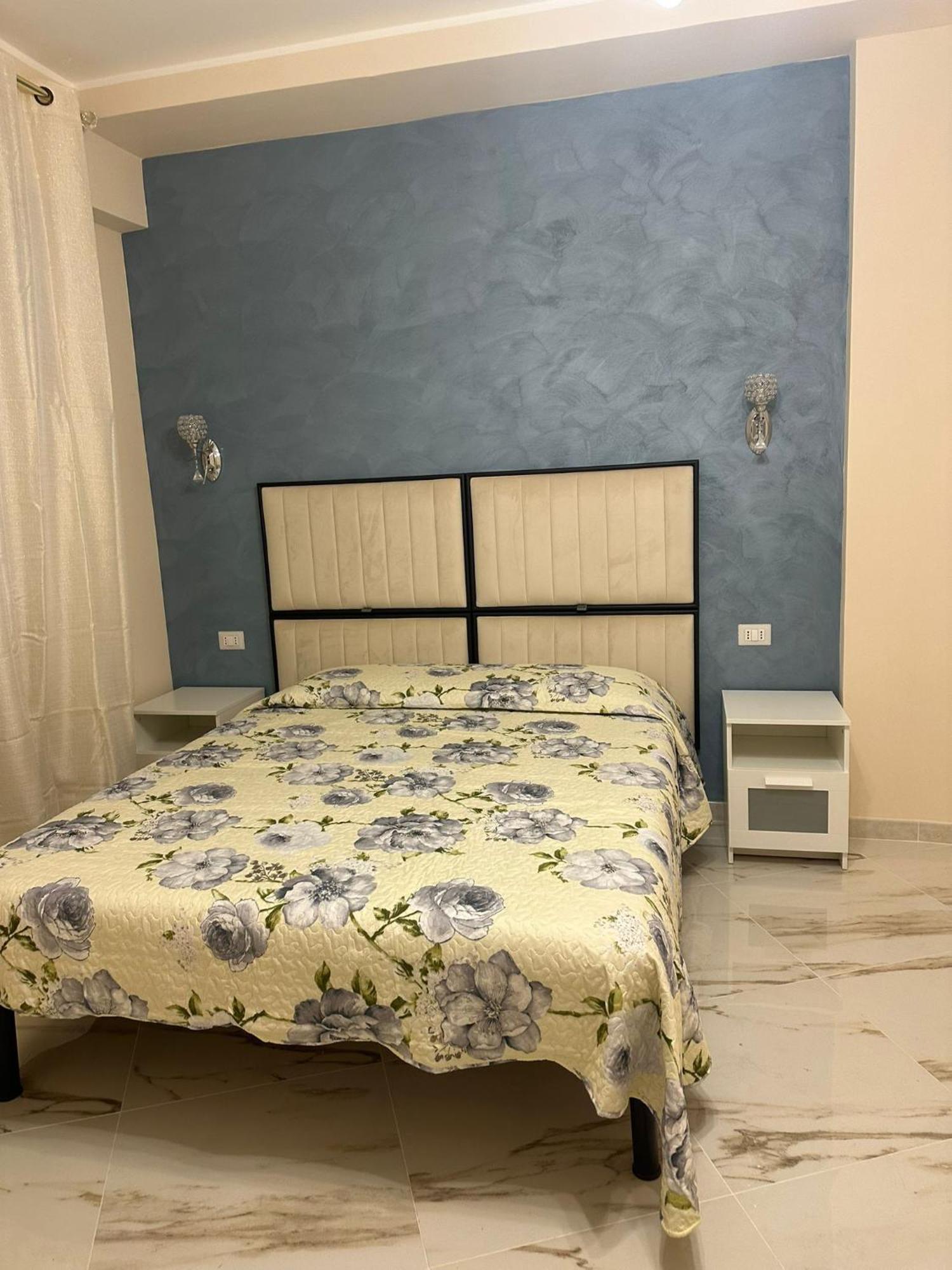 Deluxe Room,1656216138:JPEG